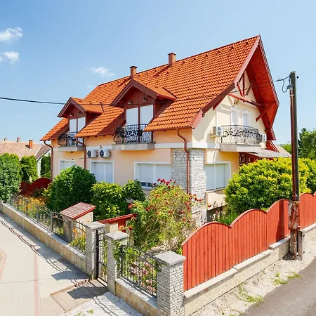 Διαμέρισμα Tilia 3 By Interhome Balatonberény